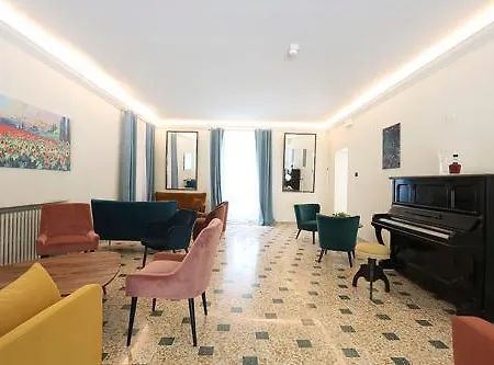 La Hotel 3*